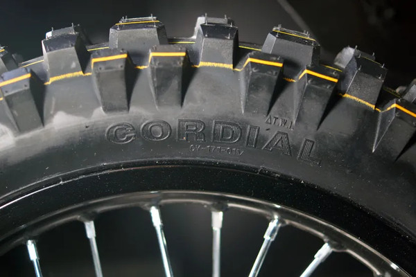 Изображение товара Мотоцикл BSE Z11 Red Black / BZ11NG020HRH1