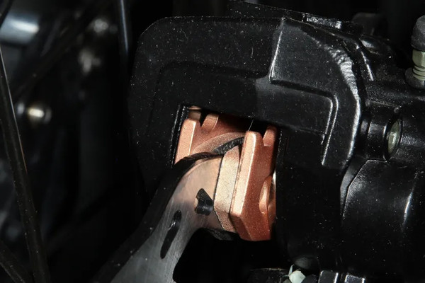 Изображение товара Мотоцикл BSE Z11 Red Black / BZ11NG020HRH1