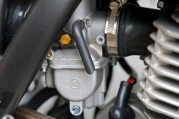 Изображение товара Мотоцикл BSE Z3 Y Stinger / BZ3YYE030HYH1