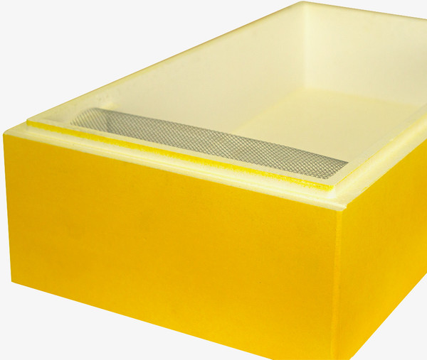 Изображение товара Кормушка для улья Lyson Для 6-рамочного улья 520x300 / W1170 (неокрашенный)