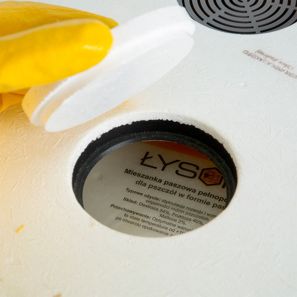 Изображение товара Подкрышник для улья Lyson Для 10-рамочного улья 520x450 / W1021 (желтый)