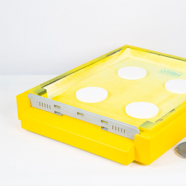 Изображение товара Дно для улья Lyson Для 10-рамочного улья 570x450 / W1122 (желтый)