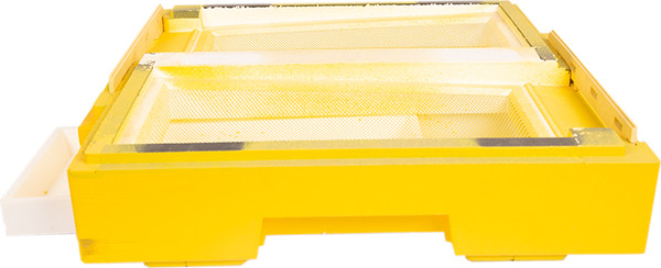 Изображение товара Дно для улья Lyson Для 12-рамочного улья 590x520 / W10029 (желтый)