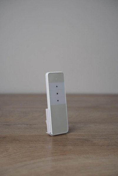 Изображение товара Пульт ДУ для рулонной электрошторы НеоФьюжен AC140-01 1-канальный сенсорный (белый)