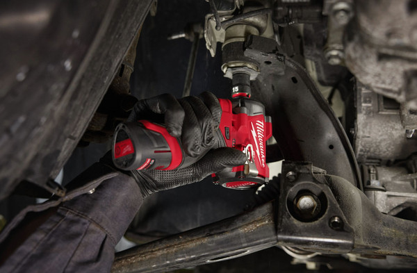 Изображение товара Аккумуляторный гайковерт Milwaukee M12 FCIWF38G3-0 FUEL (4933493451)