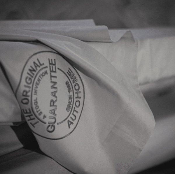 Изображение товара Палатка на крышу автомобиля Autohome Overcamp Medium / OGY/02 (карбон)