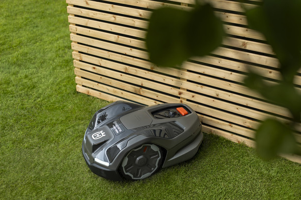 Изображение товара Газонокосилка-робот Husqvarna Automower 410XE NERA (970 65 44-11)