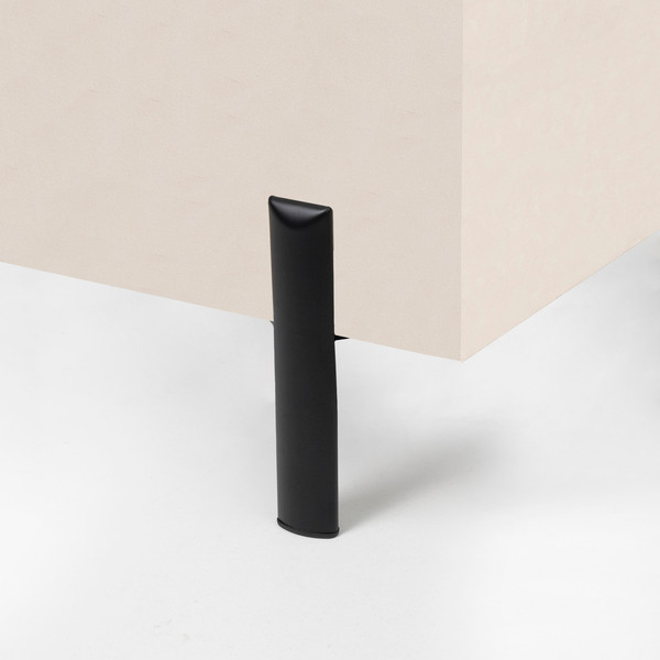 Изображение товара Опора мебельная AKS Kleo h130 для пуфов (черный матовый)