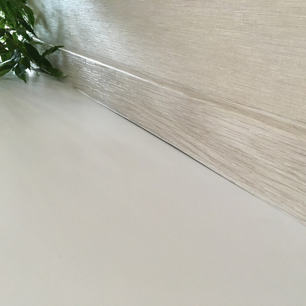 Изображение товара Плинтус DekorPlast 67мм LL030+LK001 (береза белая)