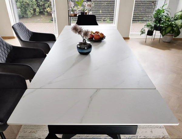 Изображение товара Обеденный стол Signal Laconi (белый/черный)