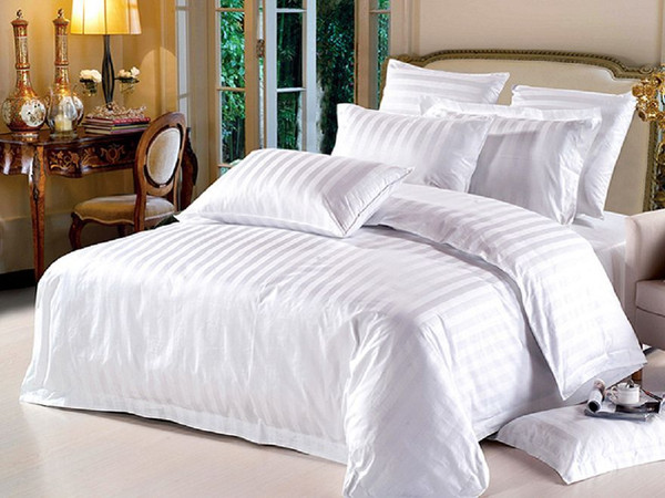 Изображение товара Комплект постельного белья LUXOR № Полоса 3х3 (1.3) Евро-стандарт (белый, сатин-страйп)