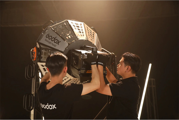 Изображение товара Рефлектор Godox Knowled BeamLight Max90 с байонетом G-Mount / 32220