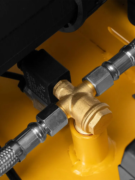 Изображение товара Воздушный компрессор Denzel DLP-4500/150 / 58146