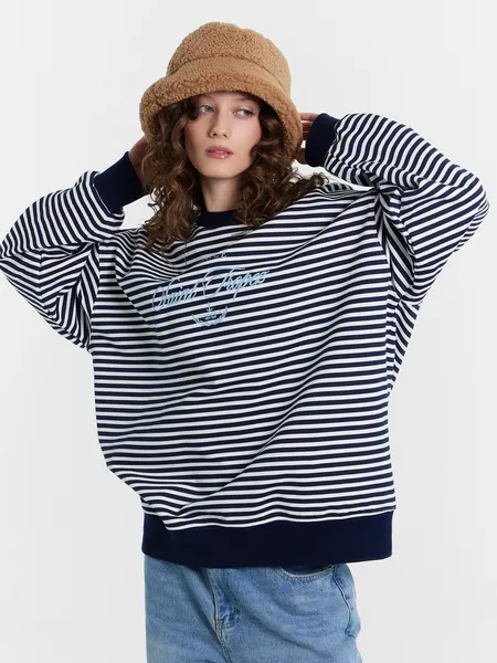 Изображение товара Свитшот Mark Formelle 122919/1 (р.176/182-84/88, бело-синяя полоска)