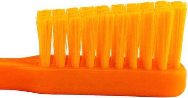 Изображение товара Зубная щетка WEISS Target мягкая (оранжевый)