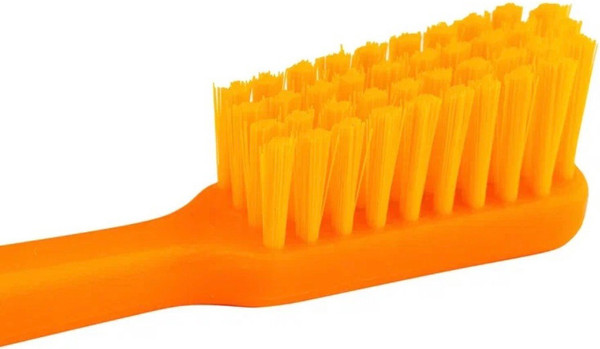 Изображение товара Зубная щетка WEISS Target мягкая (оранжевый)