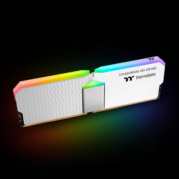 Изображение товара Оперативная память DDR5 Thermaltake Toughram XG RGB D5 5600 CL36 2x16GB / RG34D516GX2-5600C36B (белый)