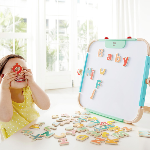Изображение товара Развивающий игровой набор Hape Магнитные буквы учим английский / E2006_HP