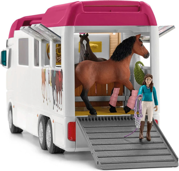 Изображение товара Игровой набор Schleich Школа верховой езды с лошадьми и наездниками 42619