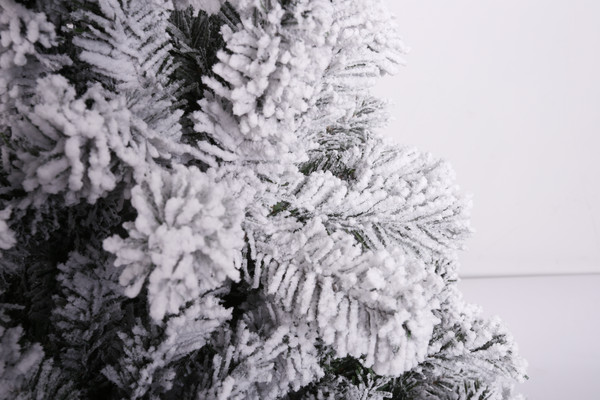 Изображение товара Ель искусственная Winter Fun Drop 180 / 955