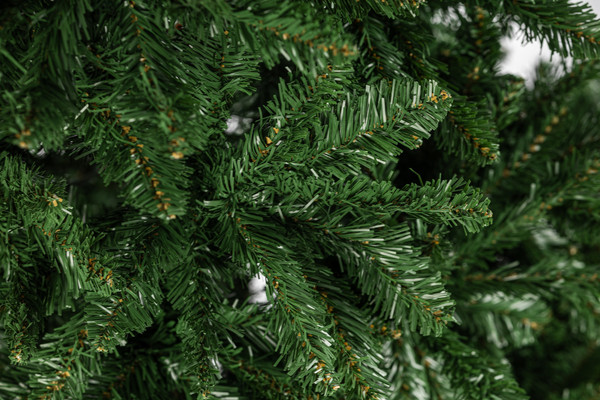 Изображение товара Ель искусственная Winter Time 210 / 24832-210