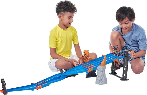 Изображение товара Автотрек Zuru Metal Machines. Атака Хищника / 44159