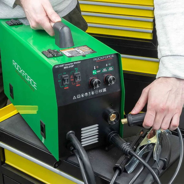 Изображение товара Полуавтомат сварочный RockForce 58 936 / RF-MIG-210P