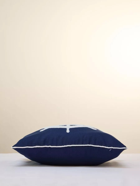 Изображение товара Чехол на подушку Arya Captain / 8680943255518 (белый/темно-синий)