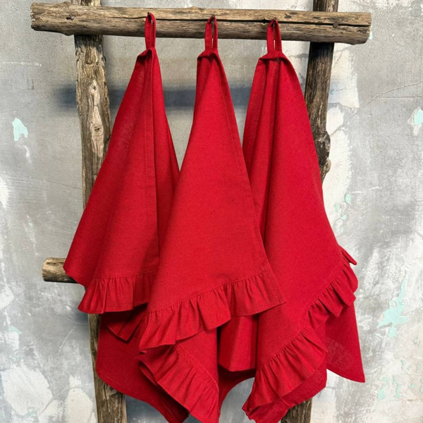 Изображение товара Набор полотенец ОМурМебель Хозяйственные с рюшами 45x70см (3шт, красный)