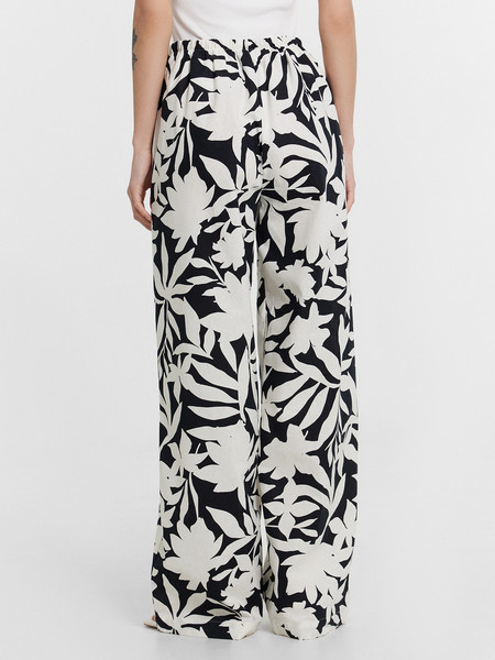 Изображение товара Штаны Mark Formelle 182511 (р.170-98, цветы на молочном)