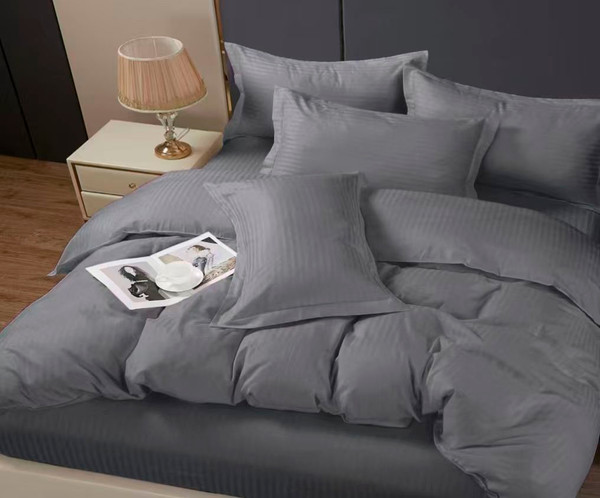 Изображение товара Комплект постельного белья PANDORA №8/6 Вид (N) Семейный (микрофибра-страйп, серебристо-серый)