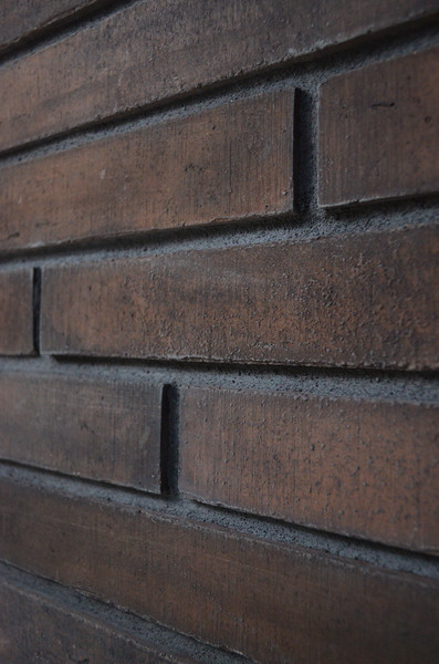 Изображение товара Декоративный камень бетонный Petra Клинкерный кирпич 18П4 (темно-коричневый)