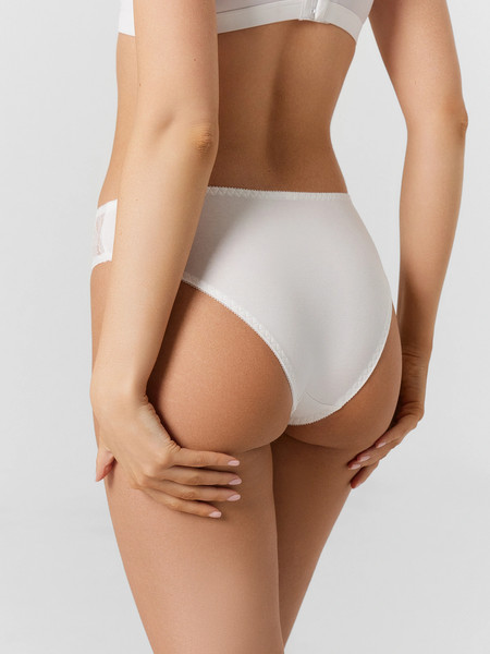 Изображение товара Трусы женские Mark Formelle 412643 (р.94, белый)