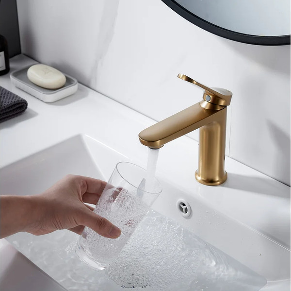 Изображение товара Смеситель Shevanik S4301G (золотой сатин)