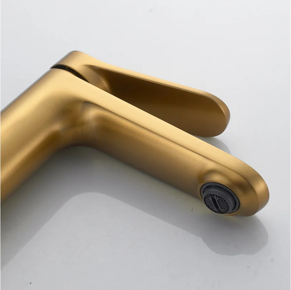 Изображение товара Смеситель Shevanik S4301G (золотой сатин)