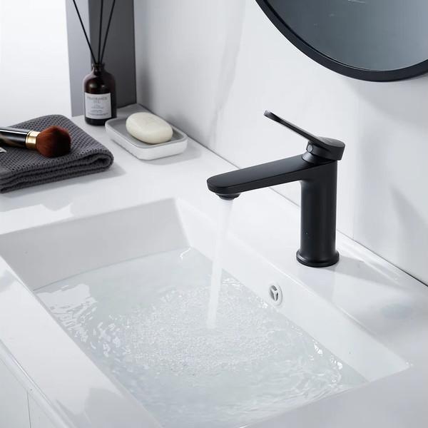 Изображение товара Смеситель Shevanik S4301H (черный матовый)