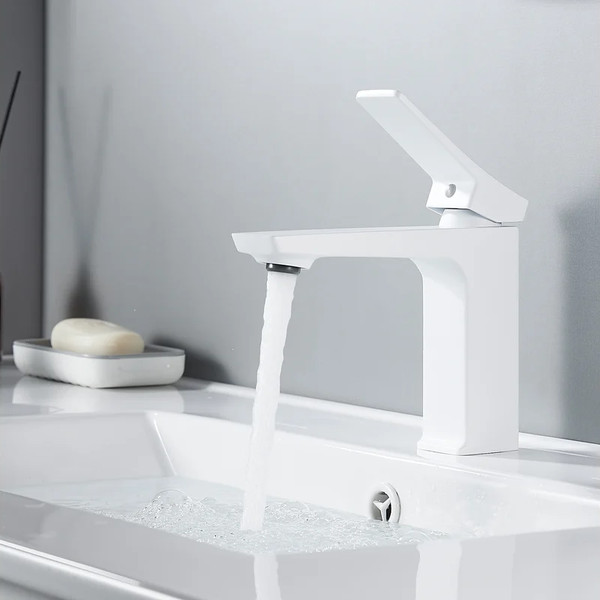 Изображение товара Смеситель Shevanik S4401C (белый)