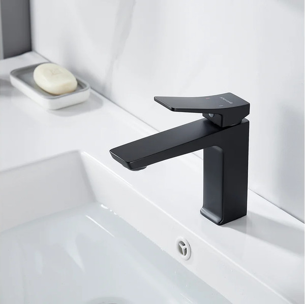 Изображение товара Смеситель Shevanik S4401H (черный)