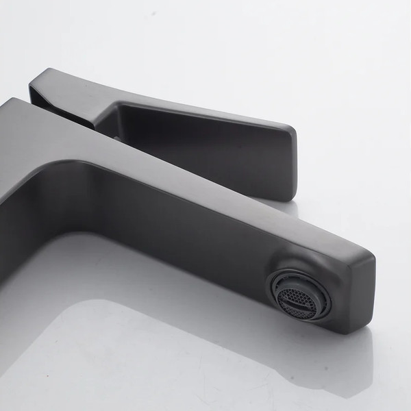 Изображение товара Смеситель Shevanik S4401T (оружейная сталь)