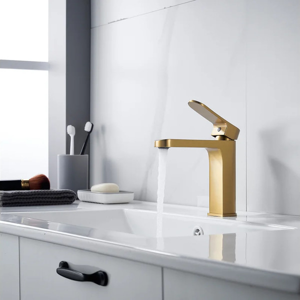 Изображение товара Смеситель Shevanik S4501G (золотой сатин)