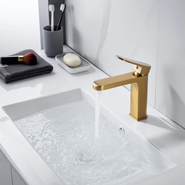 Изображение товара Смеситель Shevanik S4501G (золотой сатин)