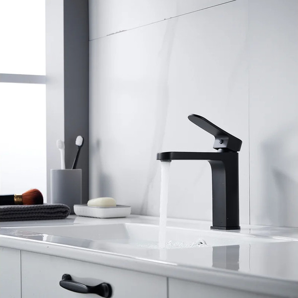 Изображение товара Смеситель Shevanik S4501H (черный)