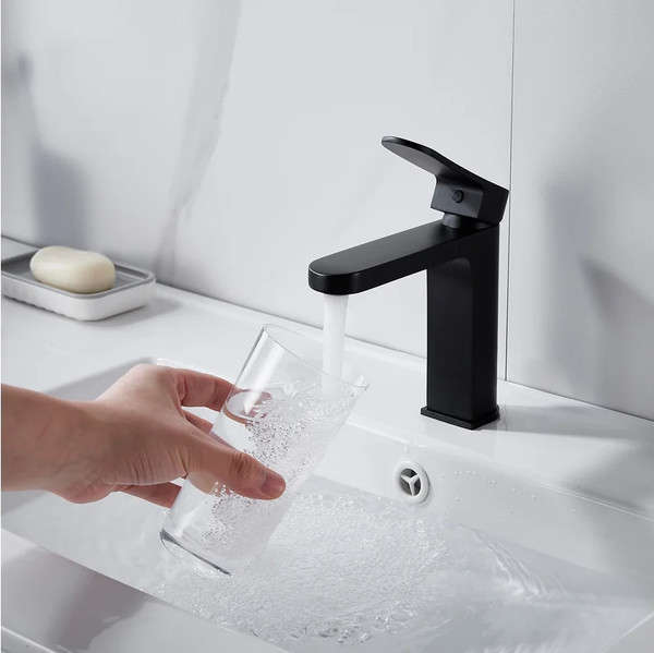 Изображение товара Смеситель Shevanik S4501H (черный)