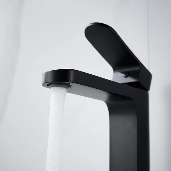 Изображение товара Смеситель Shevanik S4501H (черный)