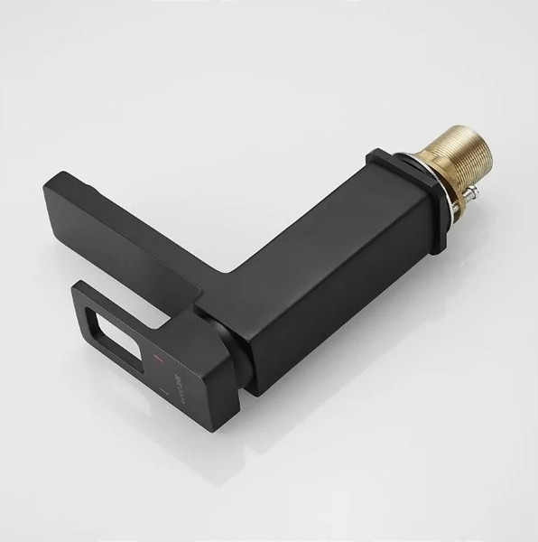 Изображение товара Смеситель Shevanik S8271H (черный)