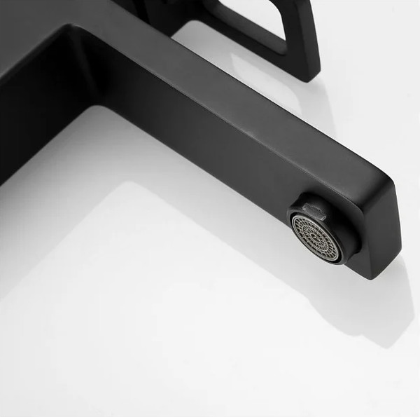 Изображение товара Смеситель Shevanik S8271H (черный)