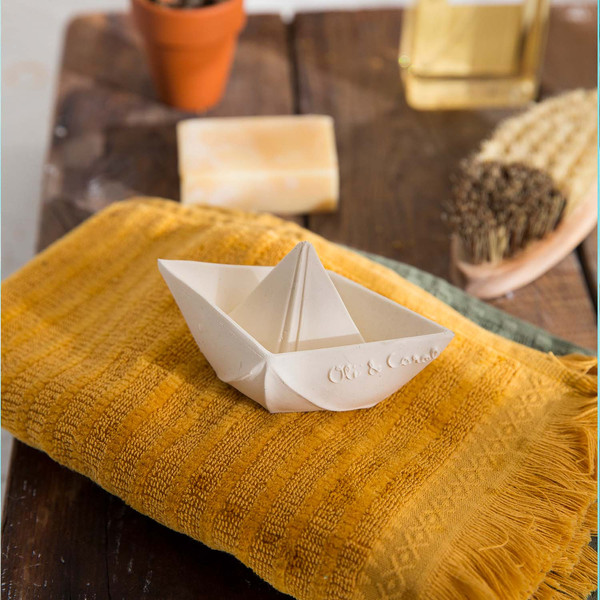 Изображение товара Прорезыватель для зубов Oli & Carol Boat (White)