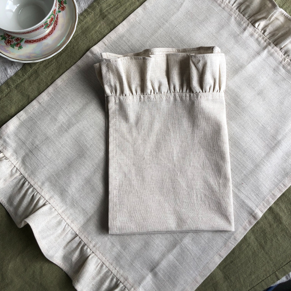 Изображение товара Набор сервировочных салфеток ОМурМебель 50x35см с рюшами (2шт, серый)