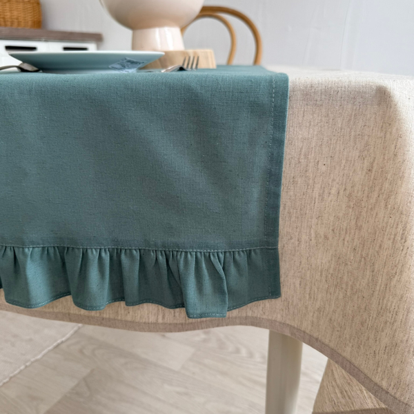 Изображение товара Дорожка на стол ОМурМебель 140x40см с рюшами (синий)