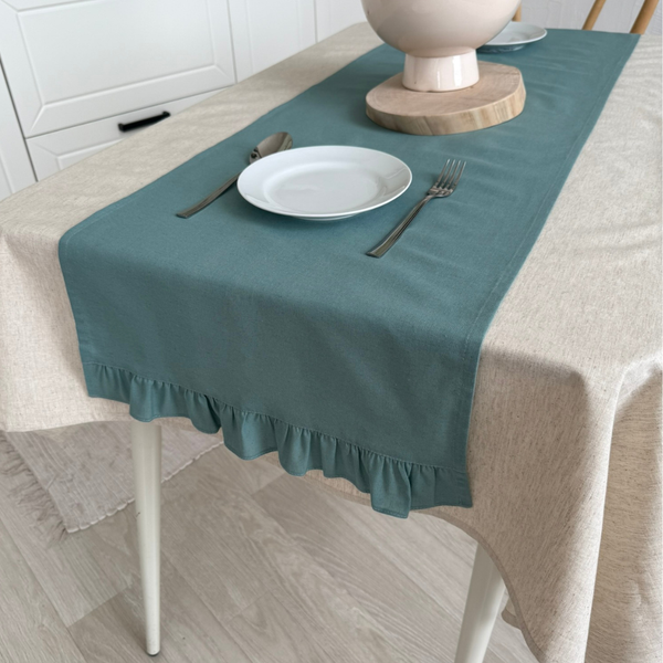 Изображение товара Дорожка на стол ОМурМебель 140x40см с рюшами (синий)